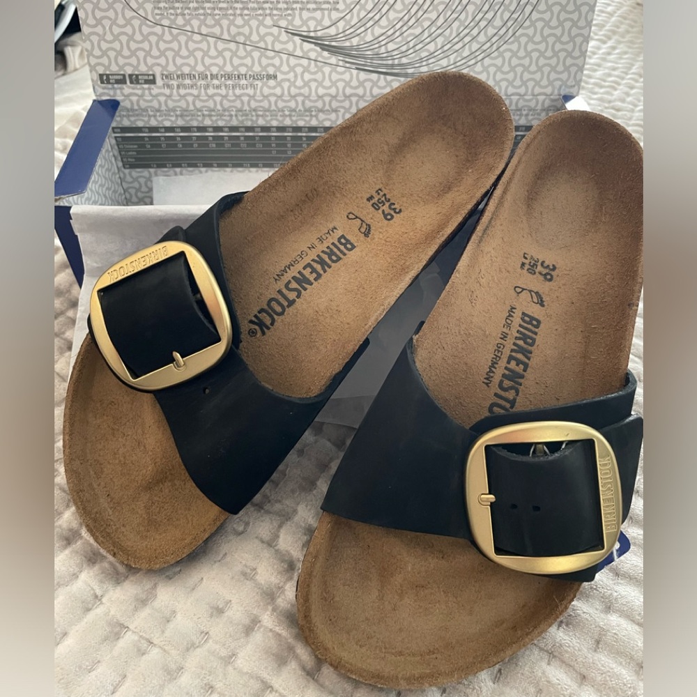 Women’s Birkenstock NEW in box Madrid Big Buckle Black Nubuck Slide Sandal 39